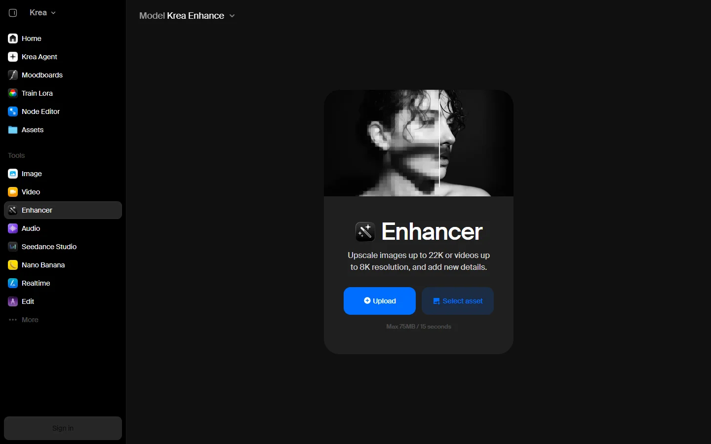 Outil Enhancer de Krea avec la phrase Upscale images up to 22K or videos up to 8K resolution, and add new details, et les boutons Upload et Select asset.